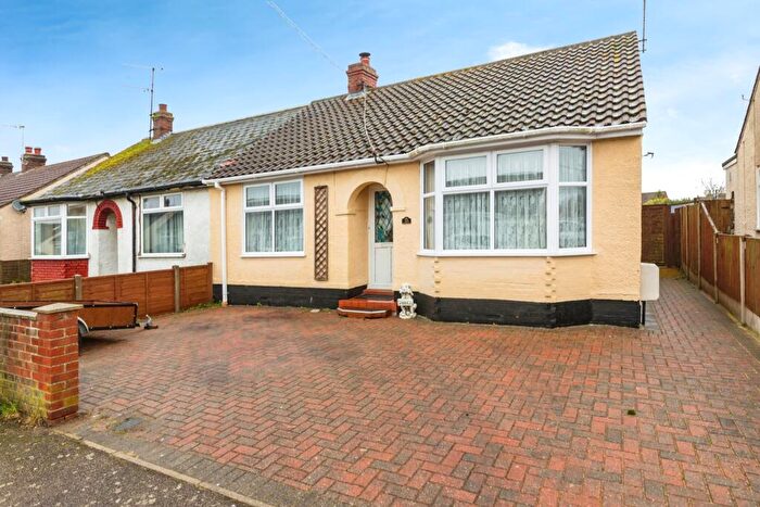 2 Bedroom Bungalow For Sale In Poplar Road, Carlton Colville, Lowestoft, Suffolk, NR33