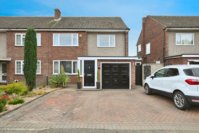 3 Bedroom Semi-Detached House For Sale In Cozens Road, Ware, SG12