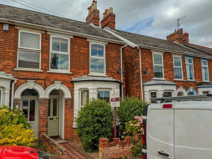 3 Bedroom Semi-Detached House To Rent In Carr Avenue, Leiston, IP16