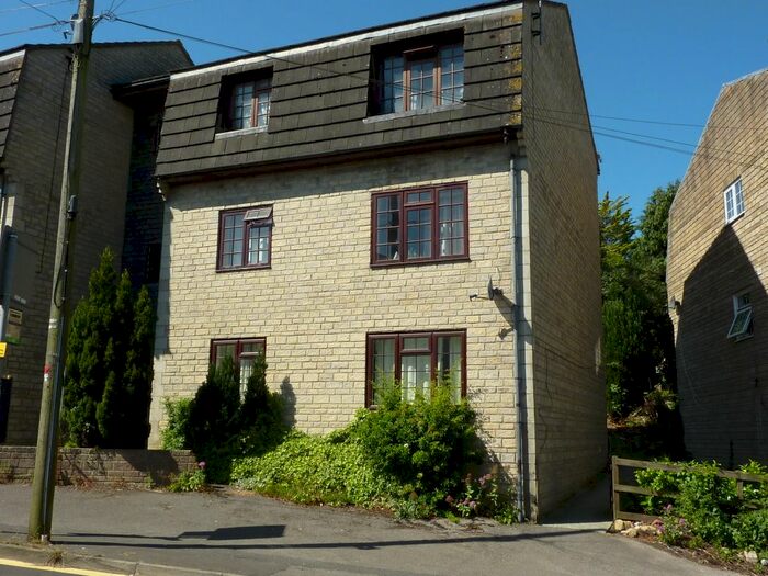 2 Bedroom Flat To Rent In Templars Place, Templecombe, BA8