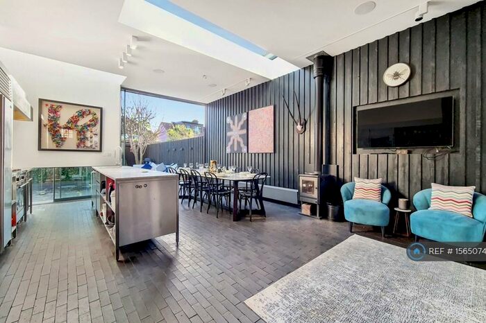 4 Bedroom Semi-Detached House To Rent In Whitmore Gardens, London, NW10