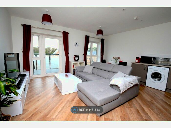 2 Bedroom Flat To Rent In Clifton Close, Bicester, OX26