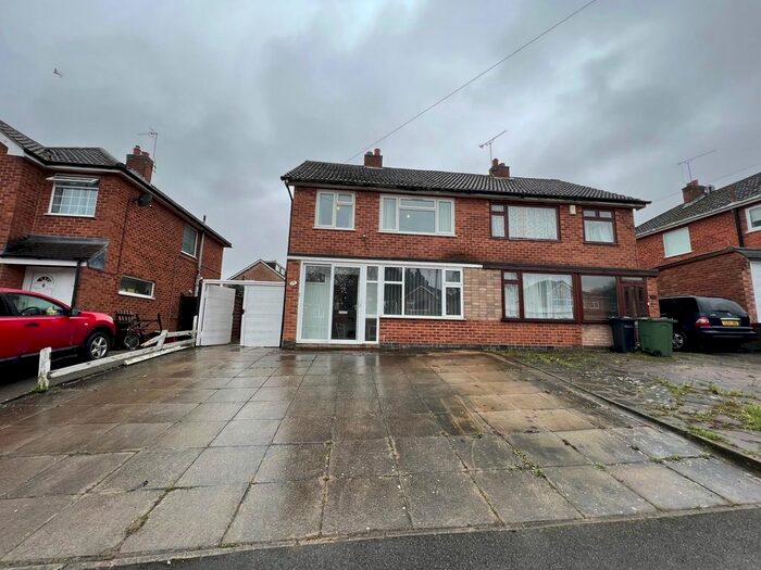 3 Bedroom Semi-Detached House To Rent In Fairstone Hill, Oadby, Leicester, LE2