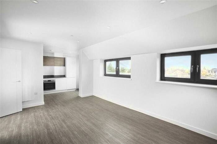 1 Bedroom Apartment To Rent In High Road, Whetstone, London, N20