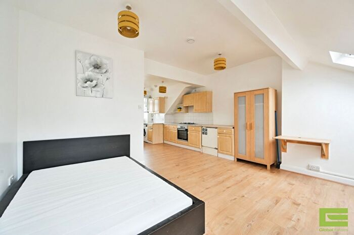 Studio To Rent In The Broadway, West Ealing, W13