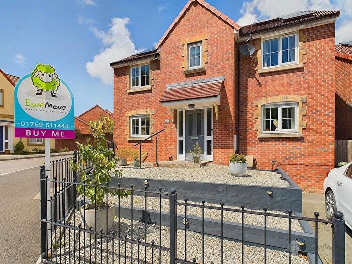 4 Bedroom Detached House For Sale In Sycamore Drive, South Molton, Devon, EX36