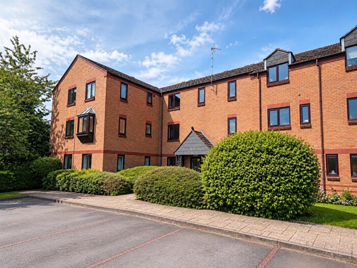 1 Bedroom Apartment For Sale In Lammas Walk, Warwick, CV34