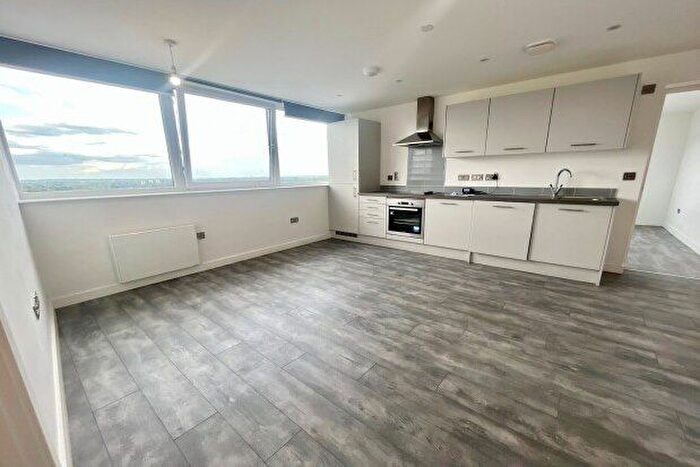 2 Bedroom Flat To Rent In Coventry Road, Birmingham, B25