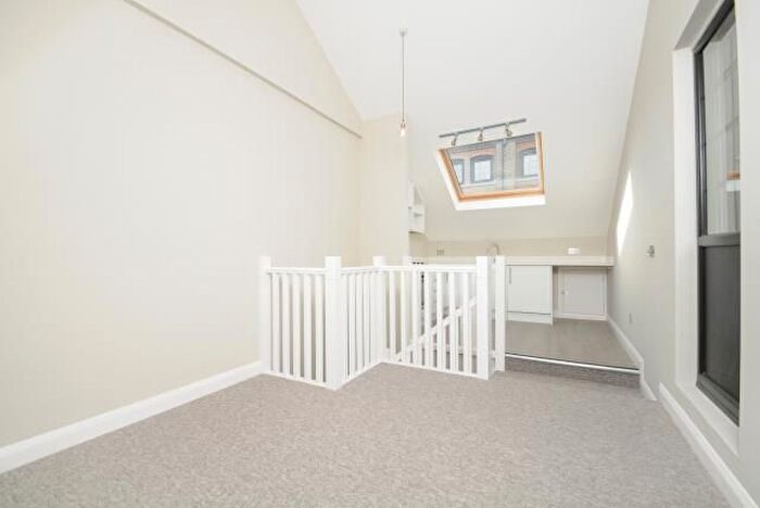 1 Bedroom Terraced House To Rent In Flagmakers House, Higham Road, HP5