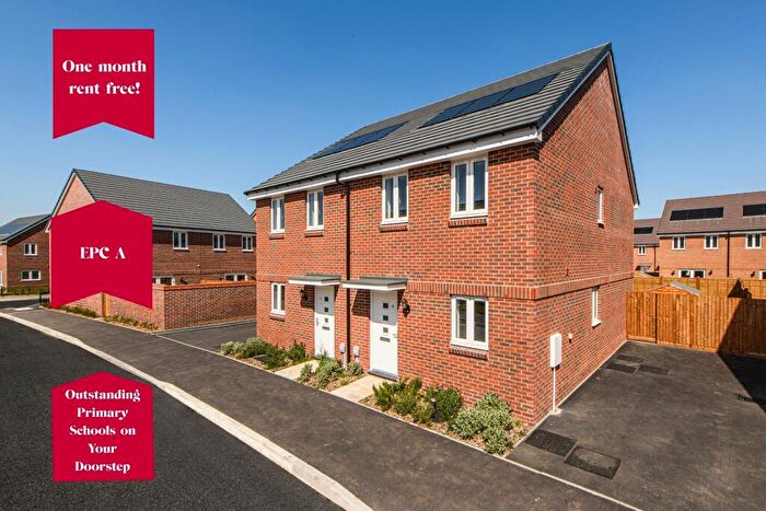 3 Bedroom Semi-Detached House To Rent In Stinson Place, Grove, OX12