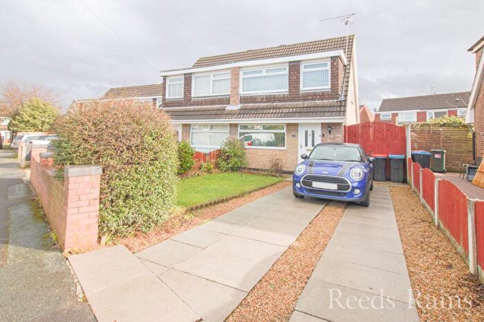 3 Bedroom Semi-Detached House For Sale In Humber Road, Great Sutton, Ellesmere Port, Cheshire, CH66
