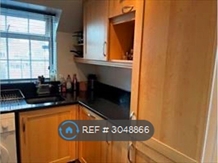 2 Bedroom Flat To Rent In Home Farm, Warwickshire, CV35