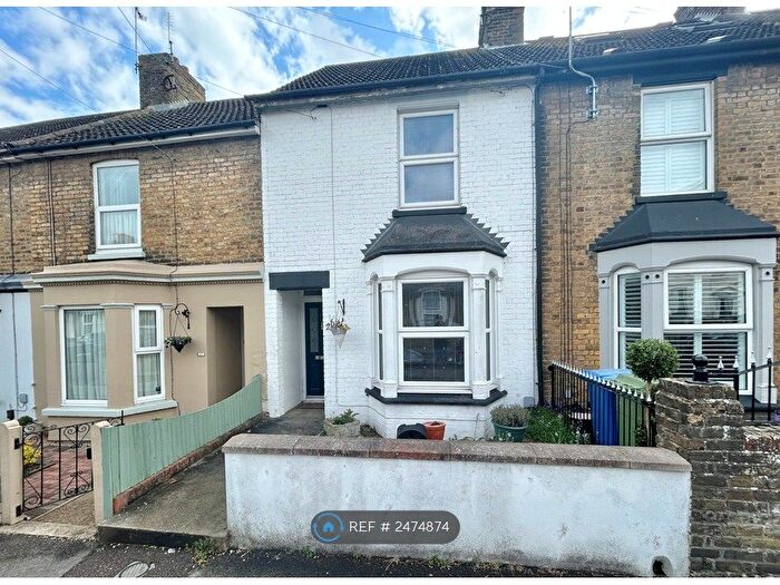 3 Bedroom Terraced House To Rent In Burley Road, Sittingbourne, ME10