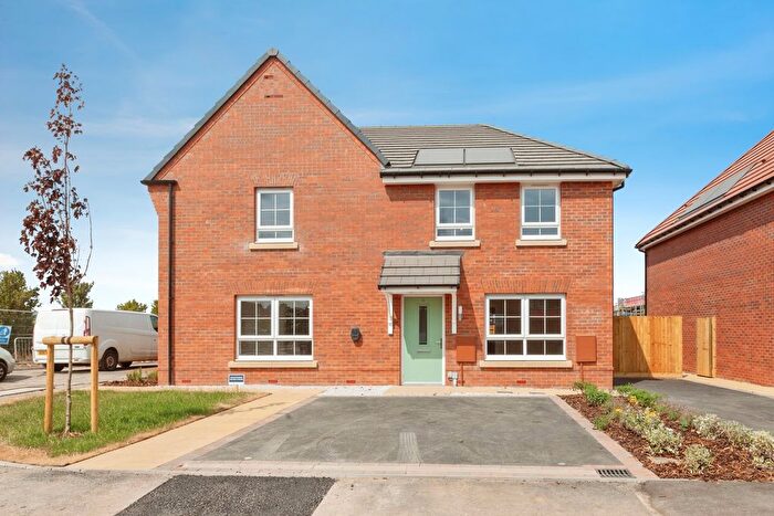 3 Bedroom Semi Detached House For Sale In Barkby Road, Queniborough, Leicester, Leicestershire, LE7