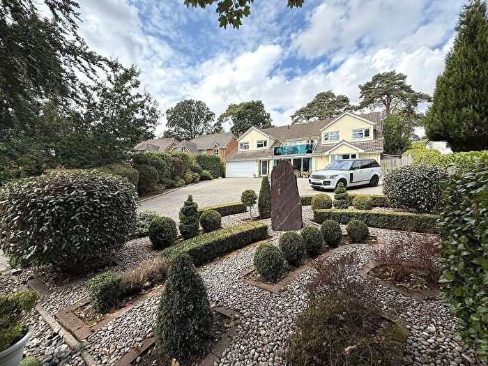 5 Bedroom Detached House For Sale In Cotton Close, Broadstone, BH18