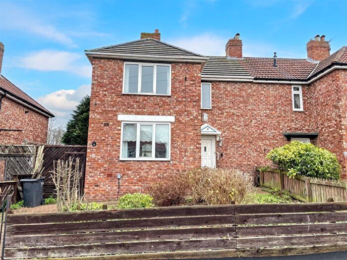 3 Bedroom Semi Detached House For Sale In Larch Avenue, South Shields, NE34