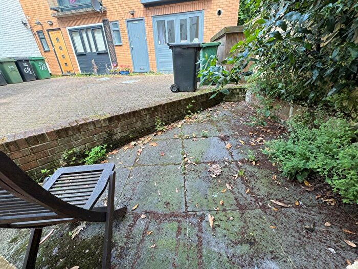 1 Bedroom Flat To Rent In Fortune Green Road, West Hampstead, NW6