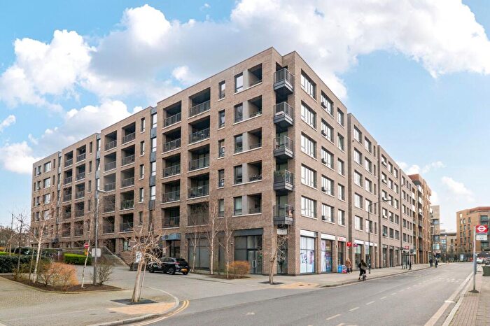 1 Bedroom Flat For Sale In Gullivers Walk, Harbourside Court, SE8
