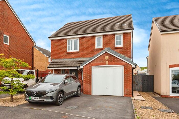 3 Bedroom Detached House For Sale In Allt Y Sgrech, Carway, Kidwelly, Carmarthenshire, SA17