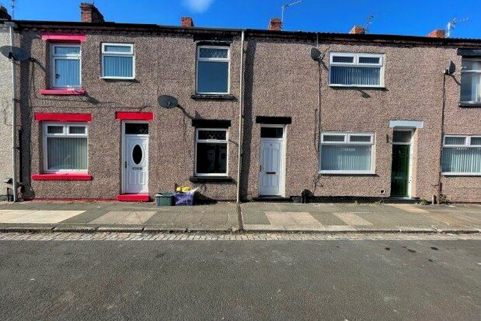 2 Bedroom Link Detached House To Rent In Grasmere Road, Darlington, DL1