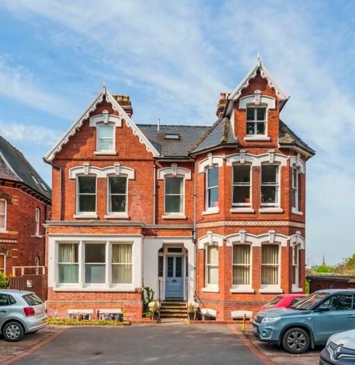 1 Bedroom Flat For Sale In Lindon Court, Bodenham Road, Hereford, HR1