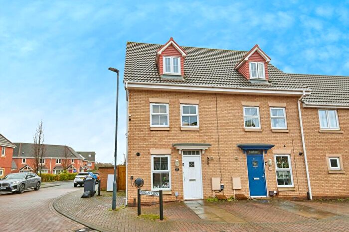 3 Bedroom Semi Detached House For Sale In Pacific Way, Derby, Derbyshire, DE24