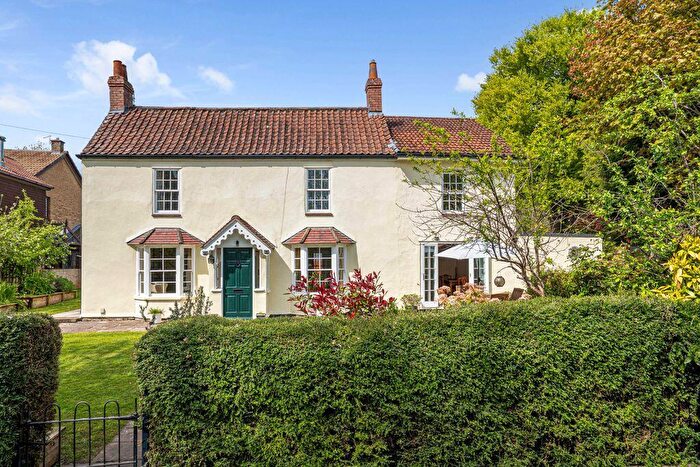 3 Bedroom Detached House For Sale In The Dingle | Coombe Dingle, BS9