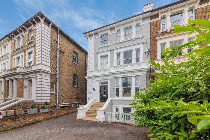 2 Bedroom Flat To Rent In Argyle Road, London, W13