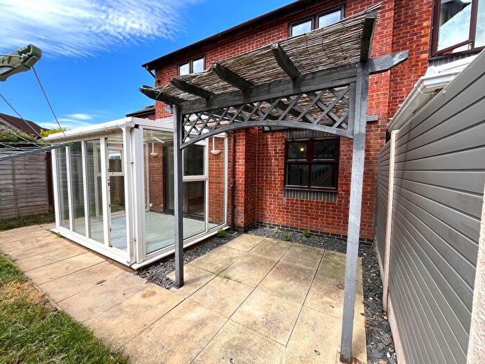 3 Bedroom Property To Rent In Dotton Close, Exeter, EX1