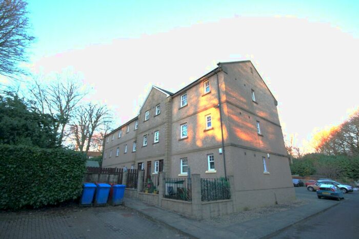 2 Bedroom Flat To Rent In Gray Buchanan Court, Polmont, FK2