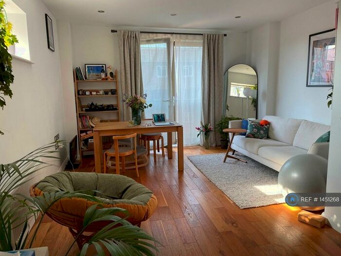 1 Bedroom Flat To Rent In Crondall Street, London, N1