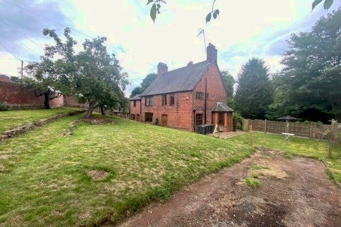 3 Bedroom Property To Rent In Main Street, Nottingham, NG16