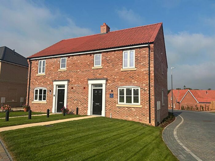 3 Bedroom Semi-Detached House For Sale In Wren Gardens, Wrentham, Beccles, NR34