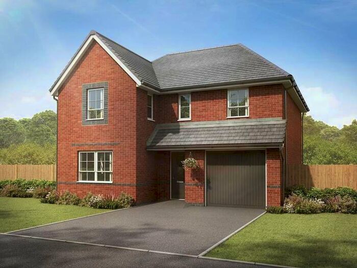 4 Bedroom House For Sale In Hale, Centurion Village, Longmeanygate