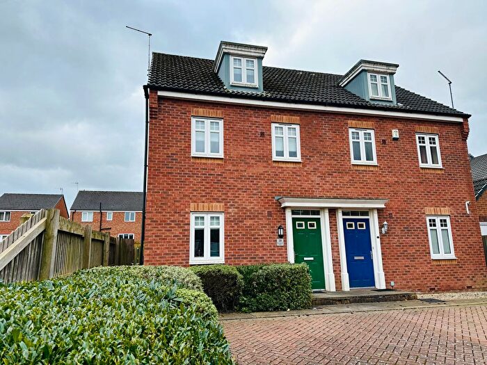 3 Bedroom Property To Rent In Snowgoose Way, Newcastle, ST5
