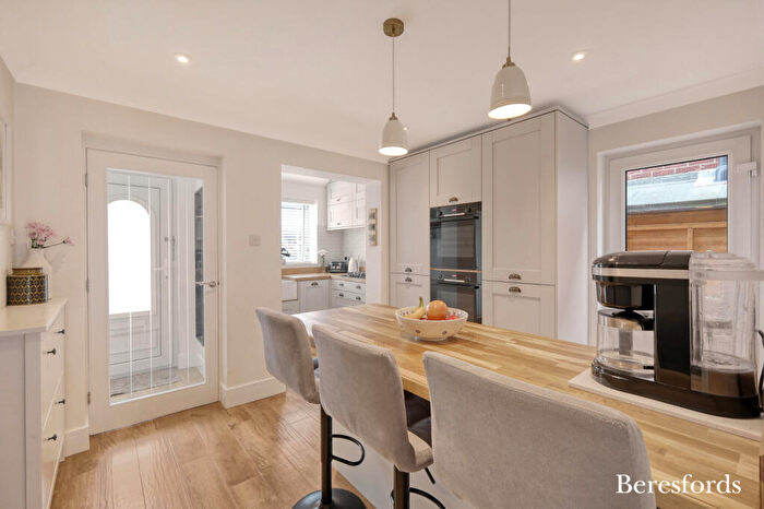 4 Bedroom Detached House For Sale In Broad Oaks Park, Colchester, CO4
