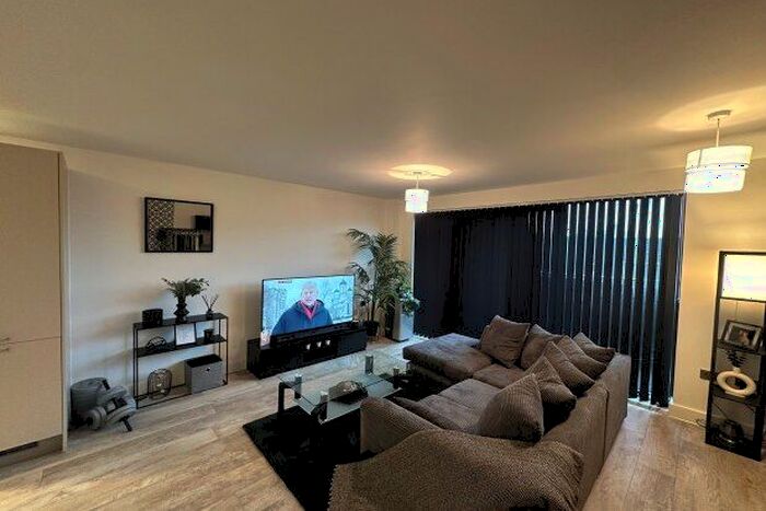 Studio To Rent In Victoria Point, Ashford, TN23