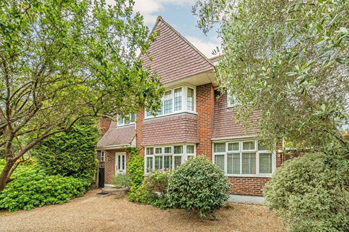 5 Bedroom Property To Rent In Albion Road, Kingston Upon Thames, KT2