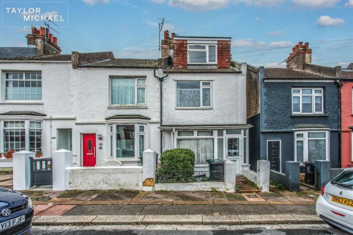 5 Bedroom End Of Terrace House To Rent In Ladysmith Road, Brighton, BN2