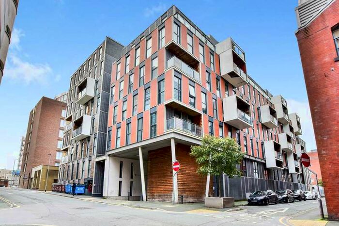 2 Bedroom Apartment To Rent In Skyline Chambers, Ludgate Hill, Manchester, M4