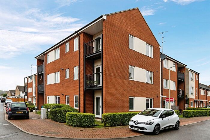 1 Bedroom Flat To Rent In Hever Gardens, Kingsnorth, Ashford, TN23