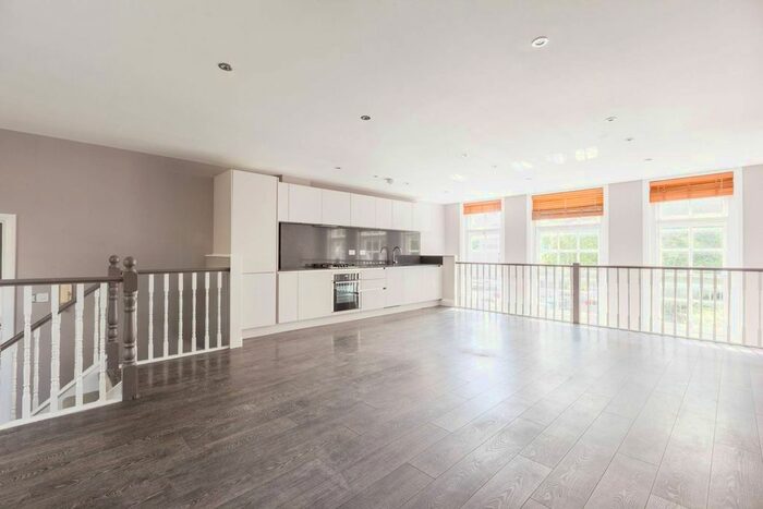 2 Bedroom Flat To Rent In Cedars House, Brixton, London, SW2