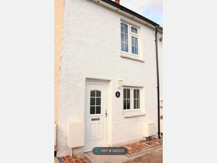 2 Bedroom Terraced House To Rent In Clobbs Yard, Chelmsford, CM1