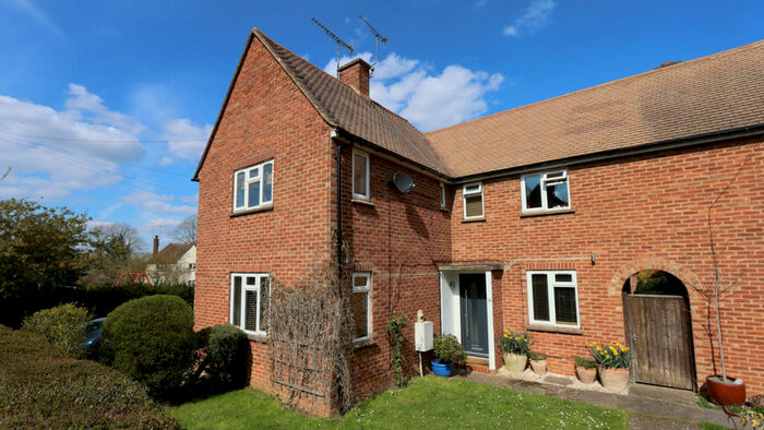 2 Bedroom Maisonette For Sale In Sibleys Rise, South Heath, HP16