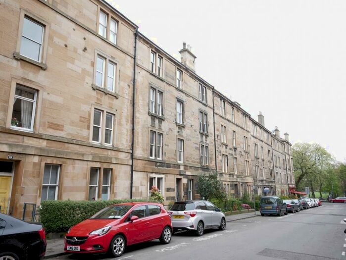 2 Bedroom Flat To Rent In Livingstone Place, Newington, Edinburgh, EH9