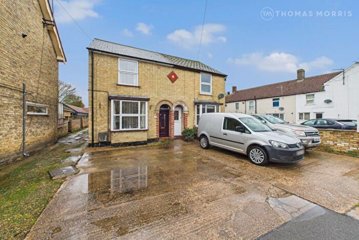 3 Bedroom Semi-Detached House For Sale In Ramsey Road, Warboys, Huntingdon, Cambridgeshire, PE28
