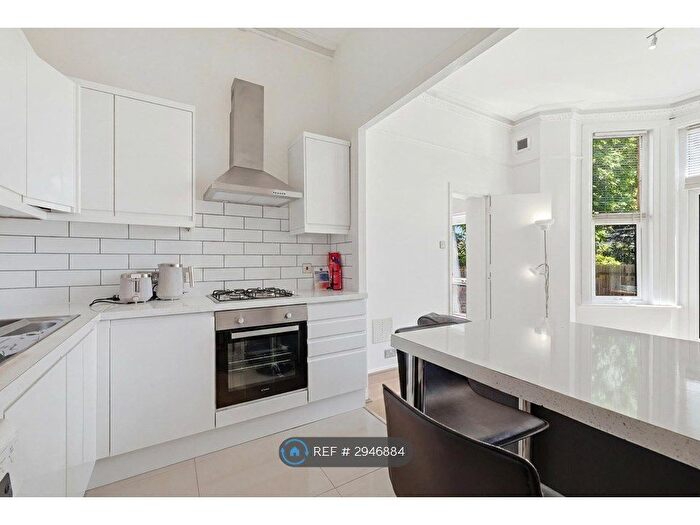 Studio To Rent In Madeley Road, London, W5