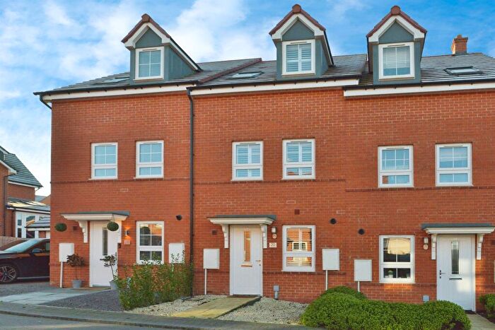 3 Bedroom Town House For Sale In Frideswide Street, Buckingham, MK18