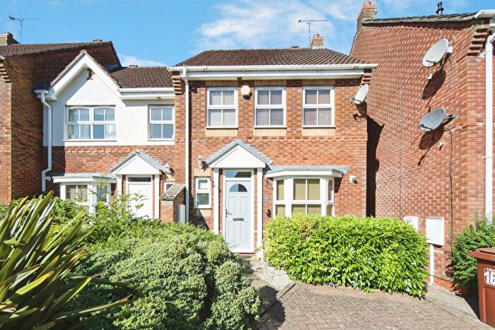3 Bedroom End Of Terrace House For Sale In Watson Way, Balsall Common, CV7