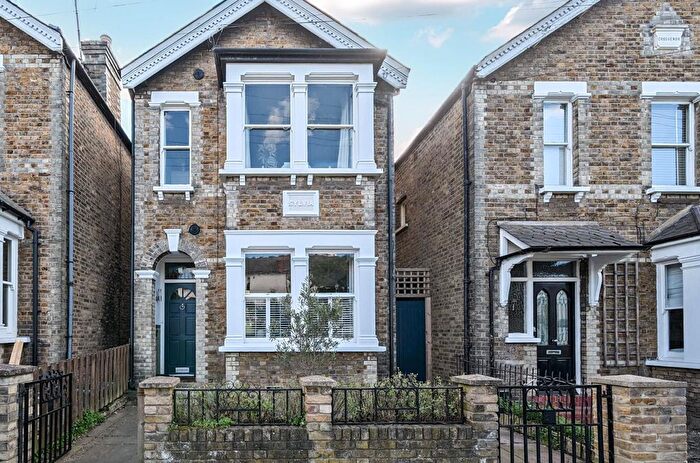 5 Bedroom Detached House For Sale In Clevedon Road, Kingston Upon Thames, KT1